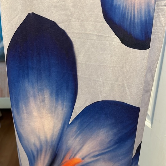 Runaway the Label Purple Floral fitted party dress brand new! - Picture 5 of 5